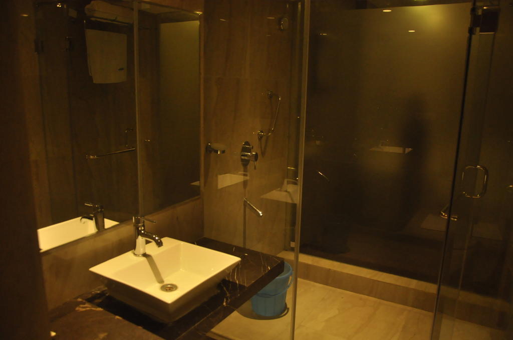 Hotel Rallentino Kota  Habitación foto